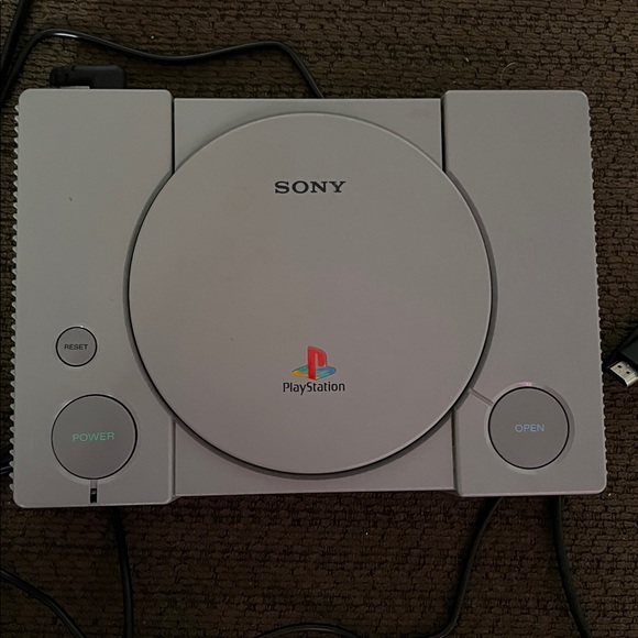 Sony PlayStation 1 Console with Controller and Cables - Picture 2 of 8